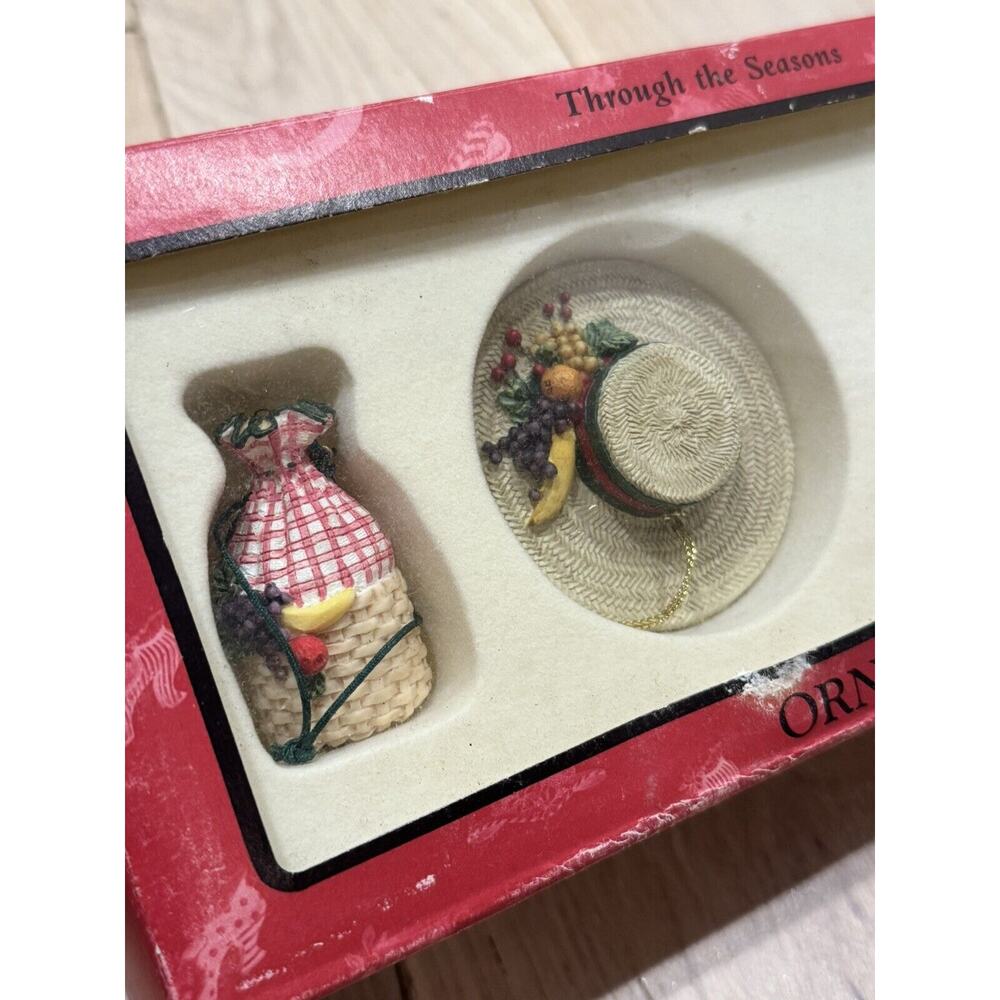Sandy's Closet Through‎ the Seasons Primitive Garden CottageCore Ornament Set - Picture 2 of 11